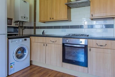 3 bed house, Richmond Crescent, City Centre, Cardiff, CF243AH - Image 3